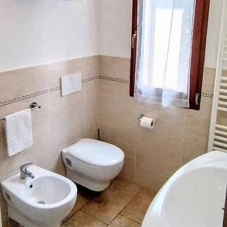 Bed & Breakfast Vetralla 3*