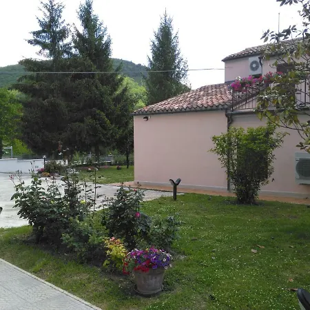 Vetralla B&B 파브리아노